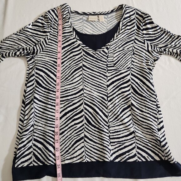 Chico's Women's Size 1/8-10 Black & White Zebra Stripe Long Sleeve Layered Top - Picture 13 of 15